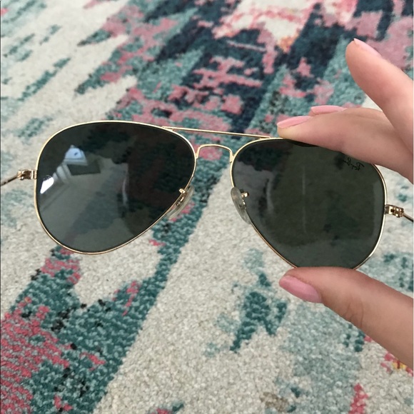 Ray-Ban Classic Aviators - Picture 3 of 8